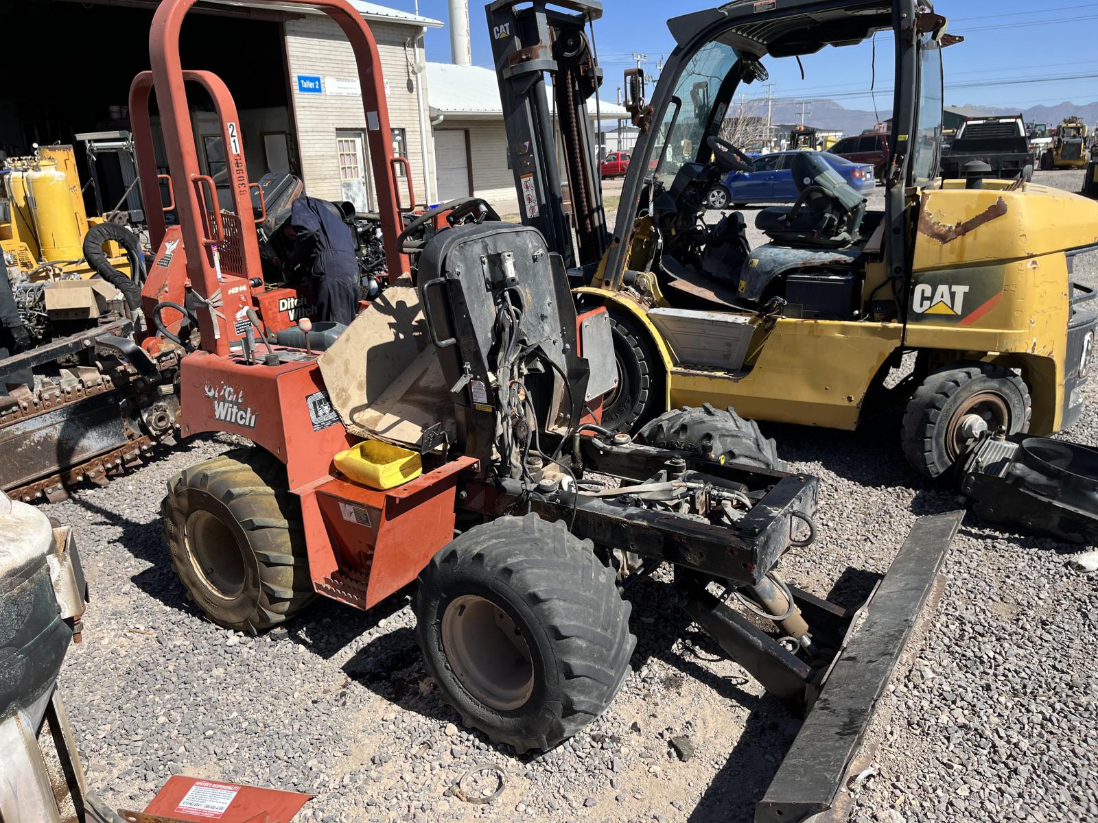 ./imagenes/INVOICE/2019/16791/ZANJADORA DITCH WITCH RT40 (2).JPG